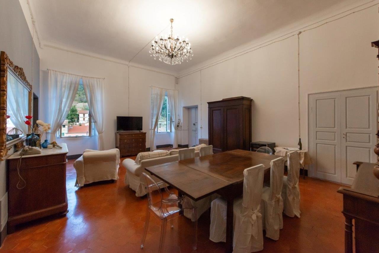 לינה וארוחת בוקר דולצ'דו Bb Palazzo Doria מראה חיצוני תמונה